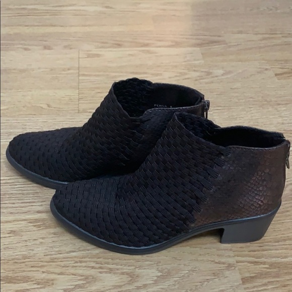 Steve Madden Panga Brown Woven Ankle Bootie 7.5 - Picture 2 of 8